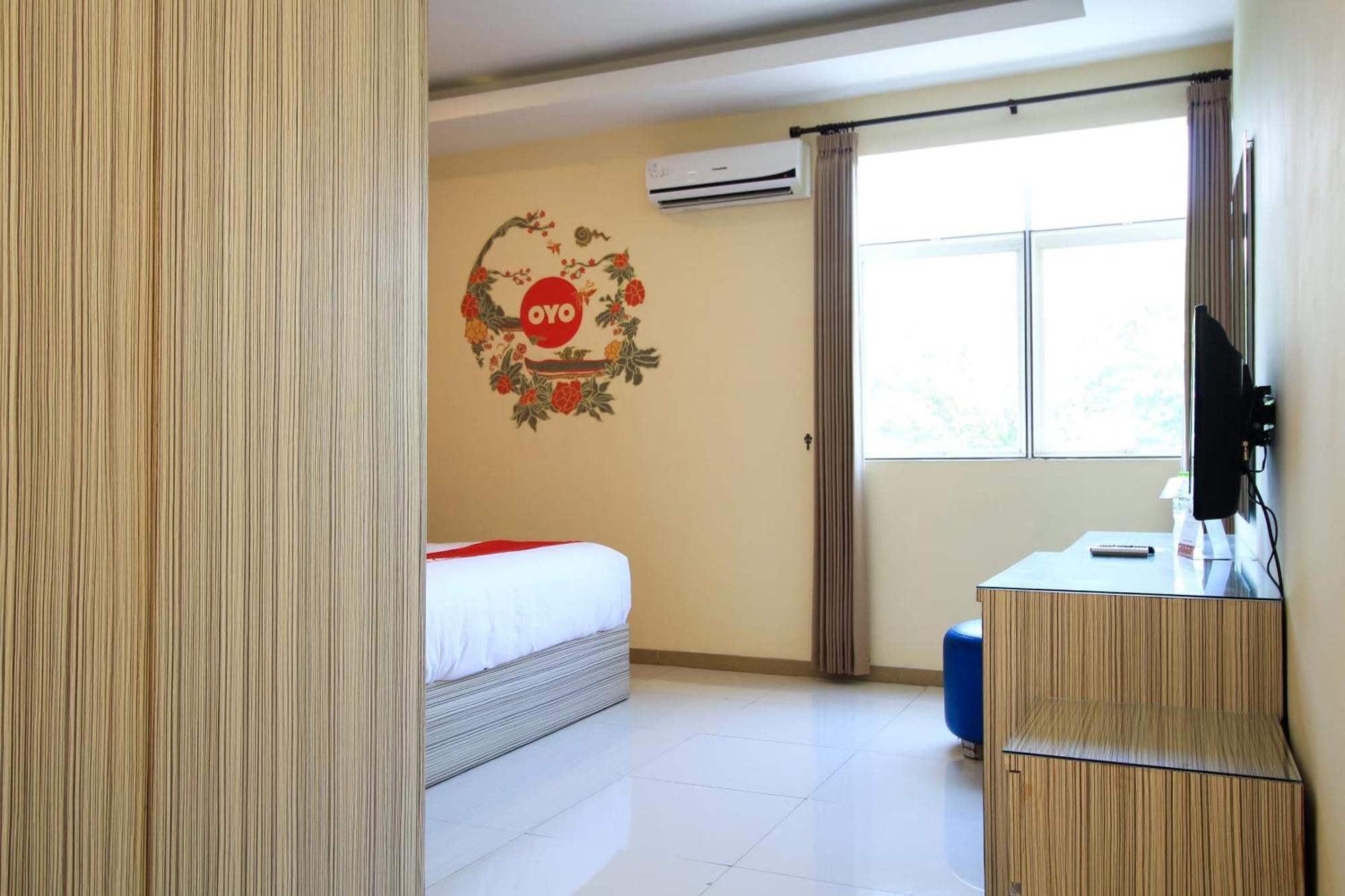 Super Oyo Capital O 175 K-60 Residence Σουραμπάγια Εξωτερικό φωτογραφία