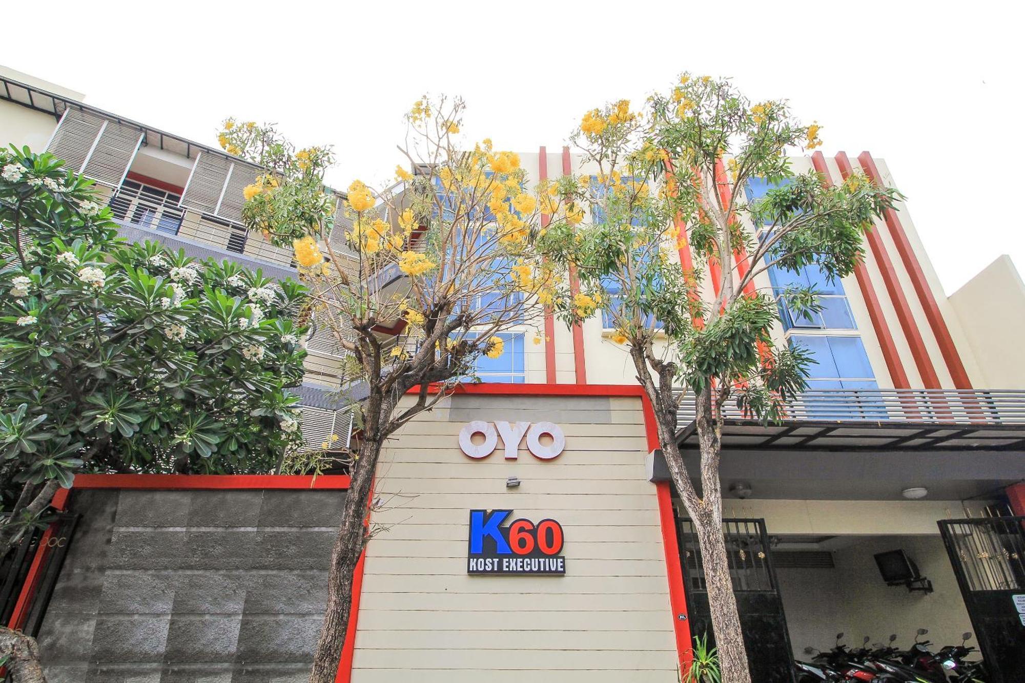 Super Oyo Capital O 175 K-60 Residence Σουραμπάγια Εξωτερικό φωτογραφία